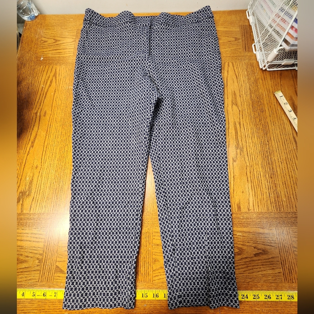 CHICO'S Blue With White Pants Size 3 (16) Ankle